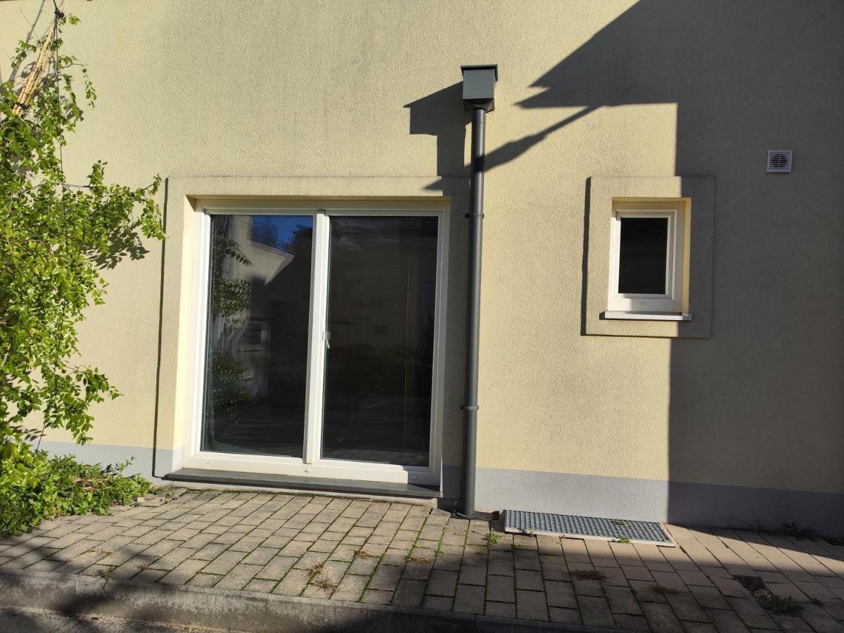 Erdgeschoss Wohnung Nahe Flughafen Vienna Exterior photo